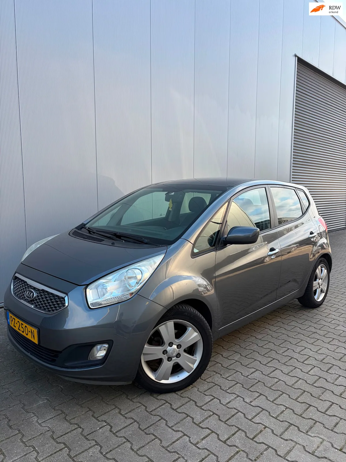 Kia Venga (2010) — foto 1