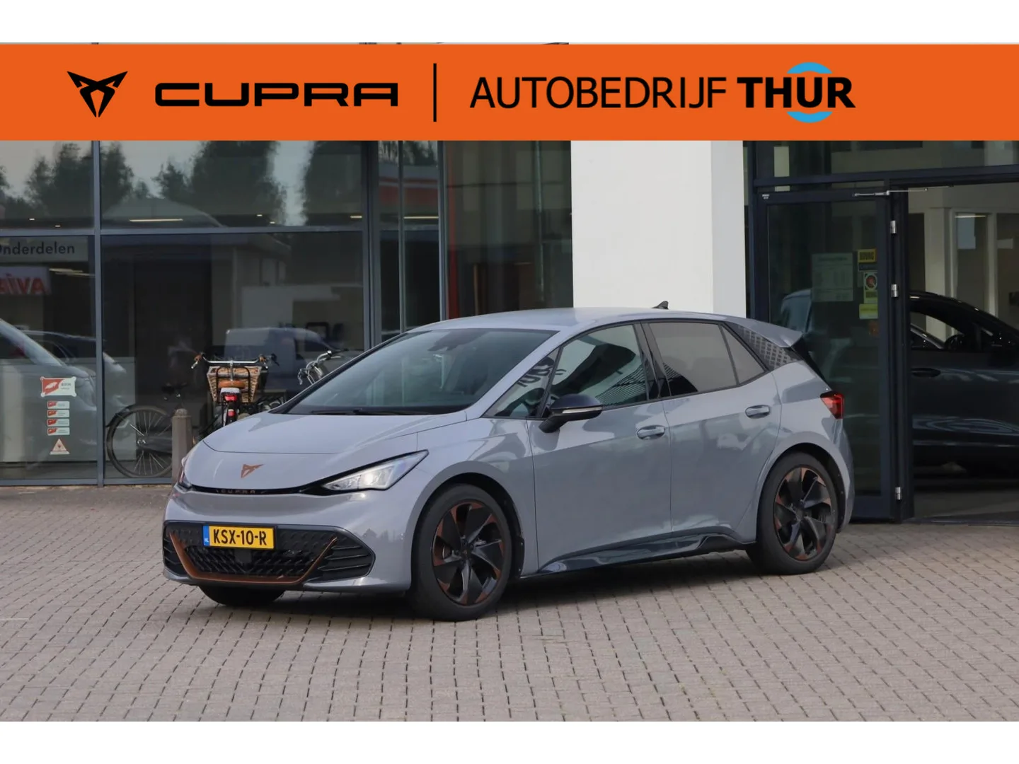 CUPRA Born (2024) — foto 1
