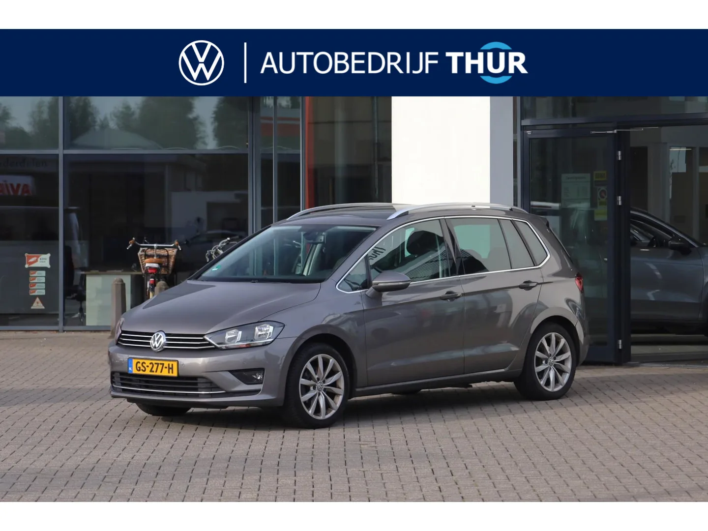 Volkswagen Golf Sportsvan (2015) — foto 1