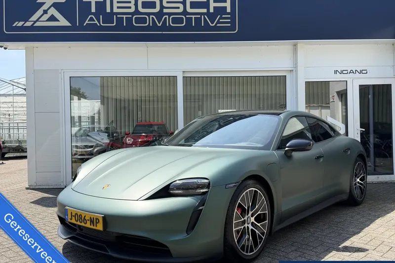 Porsche Taycan (2020)