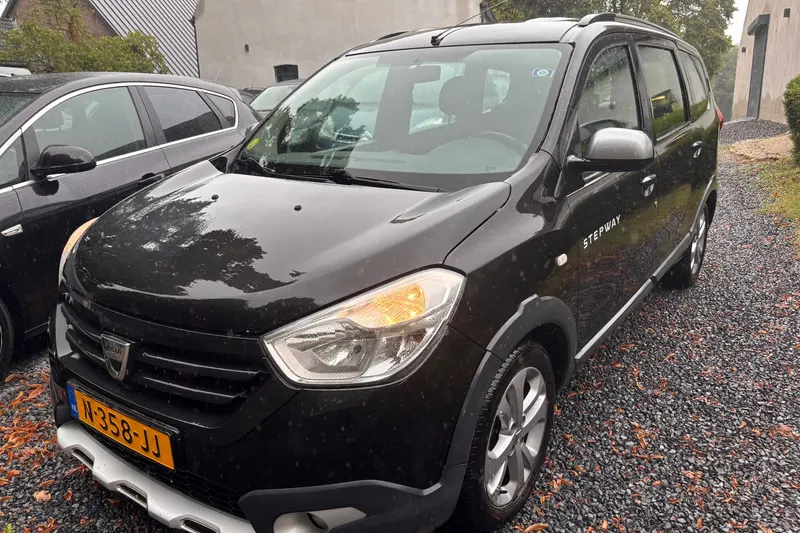 Dacia Lodgy (2015)