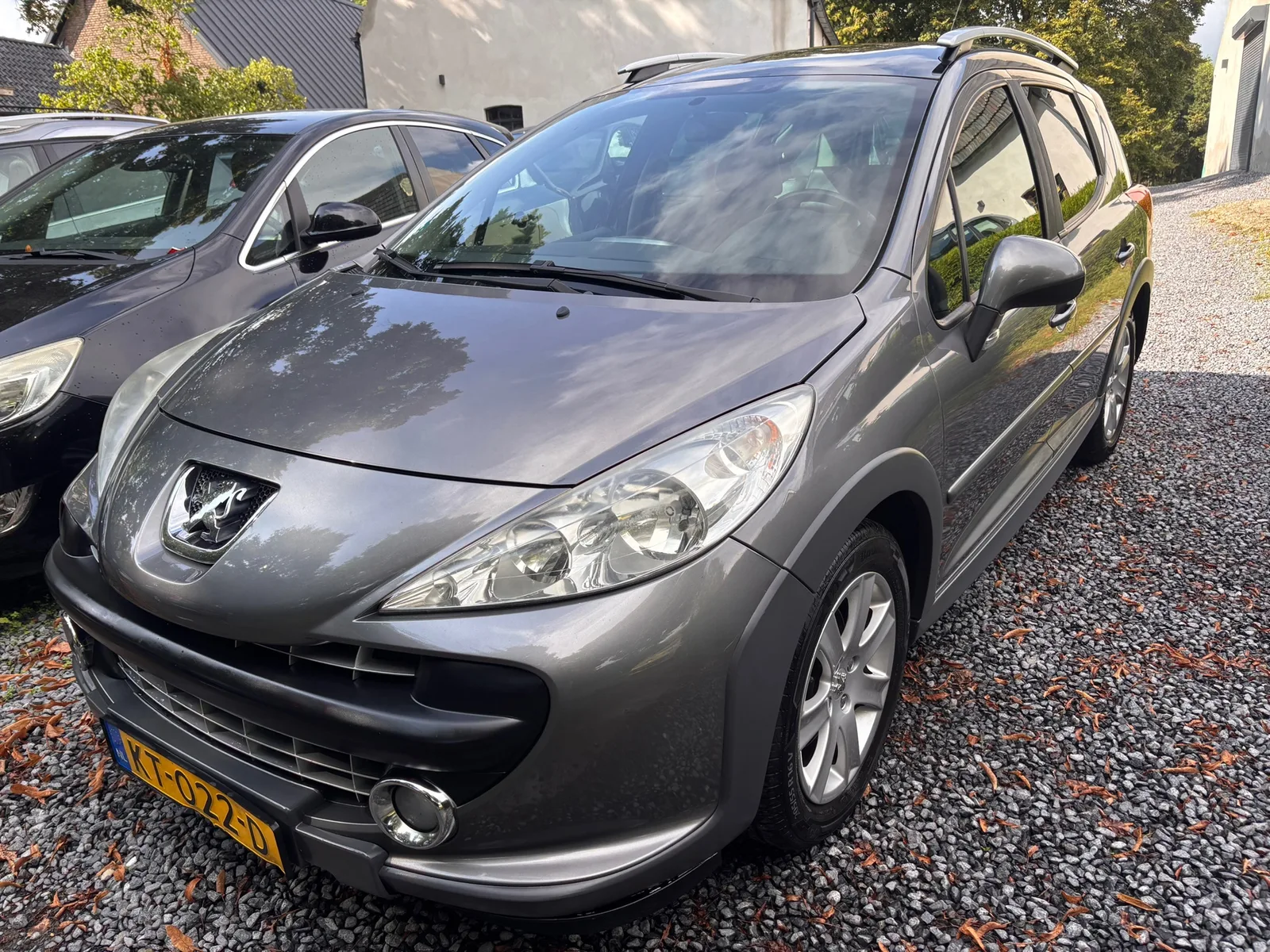 Peugeot 207 (2008) — foto 1