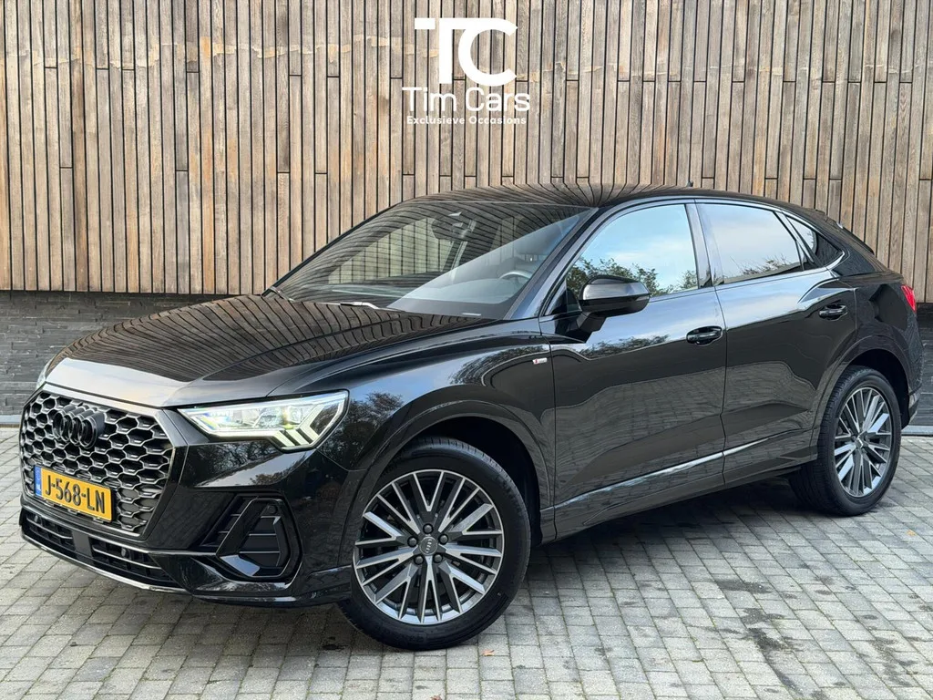 Audi Q3 Sportback (2020) — foto 1