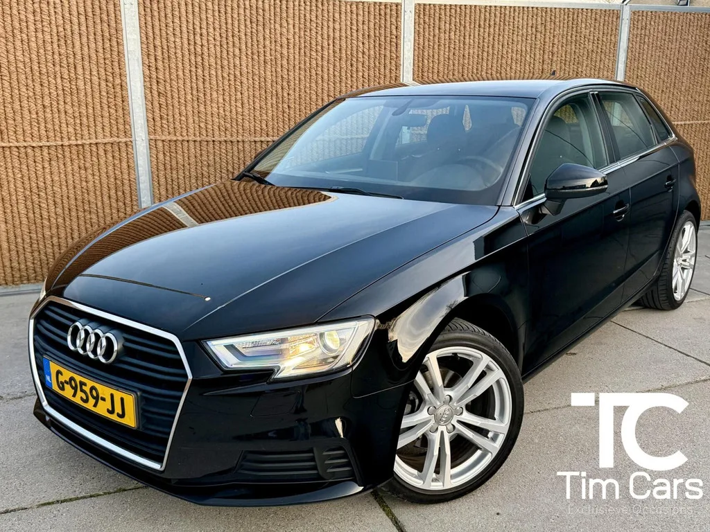 Audi A3 (2019) — foto 1