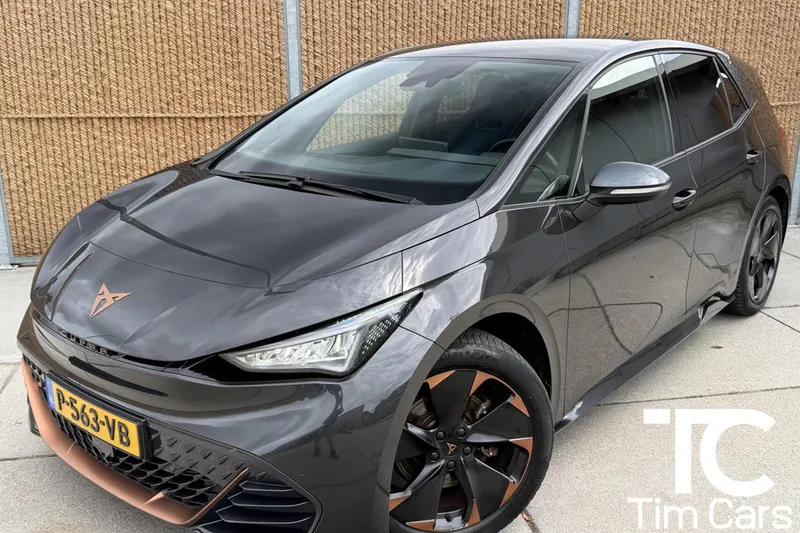 CUPRA Born (2022)
