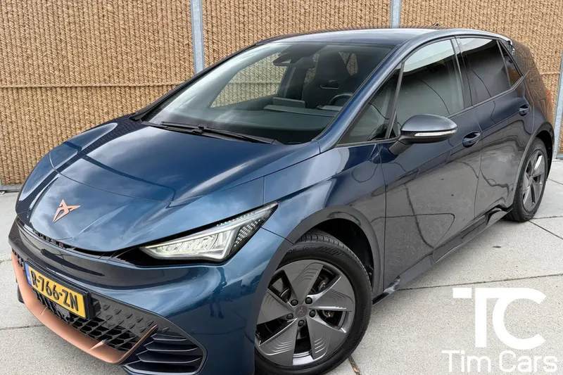 CUPRA Born (2022)