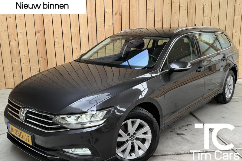 Volkswagen Passat (2022)