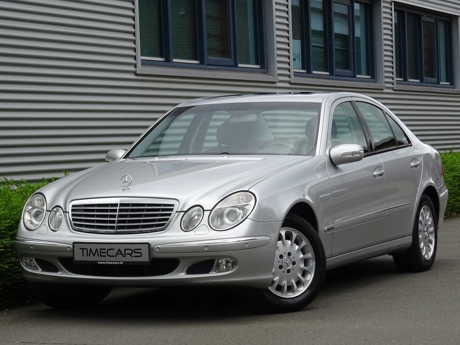 Mercedes-Benz E-Klasse (2002) — foto 1