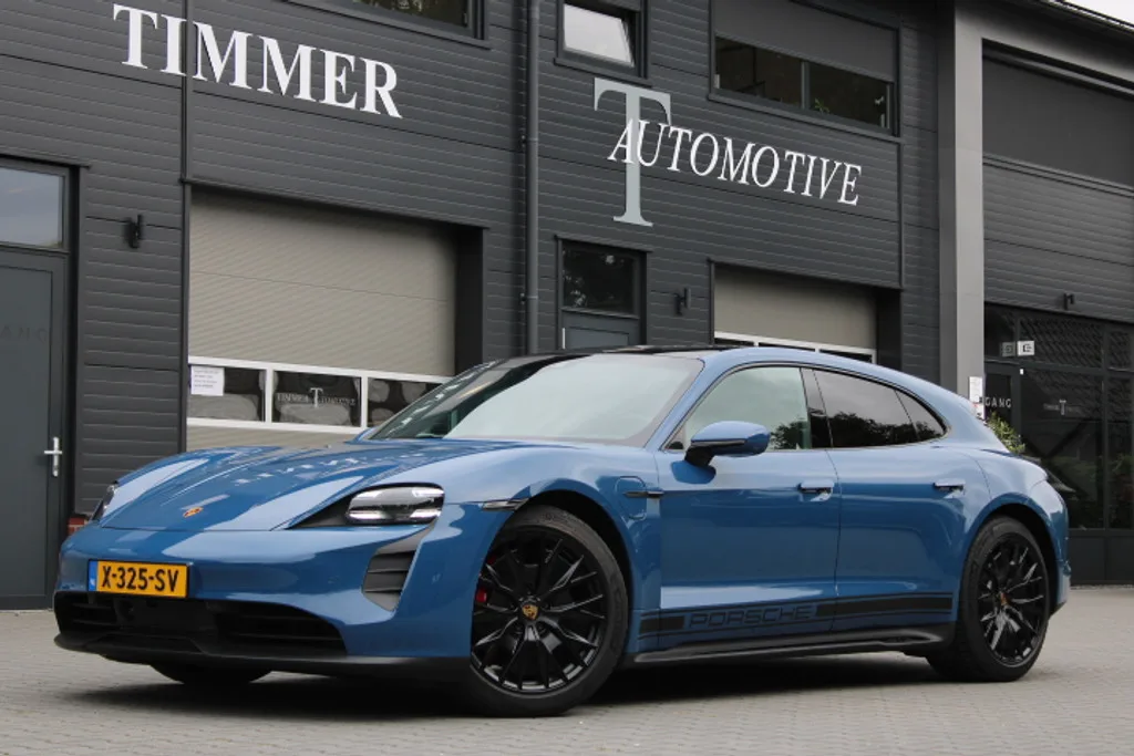 Porsche Taycan Sport Turismo (2022) — foto 1