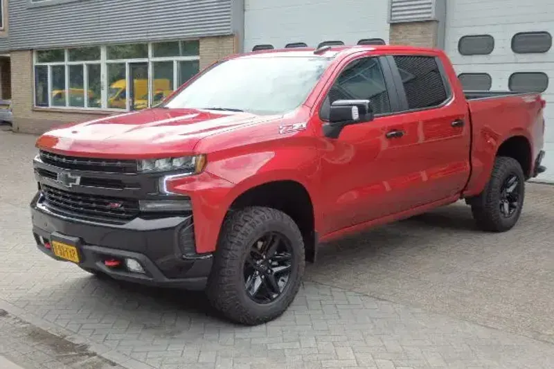 Chevrolet Silverado (2021)