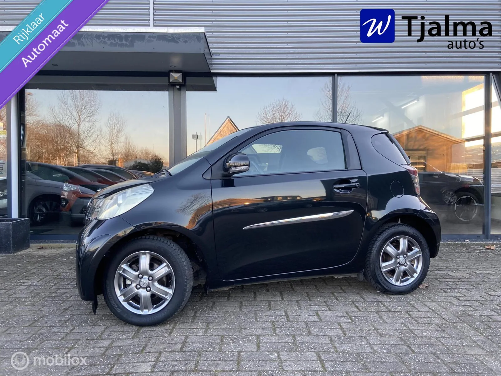 Toyota iQ (2009) — foto 1