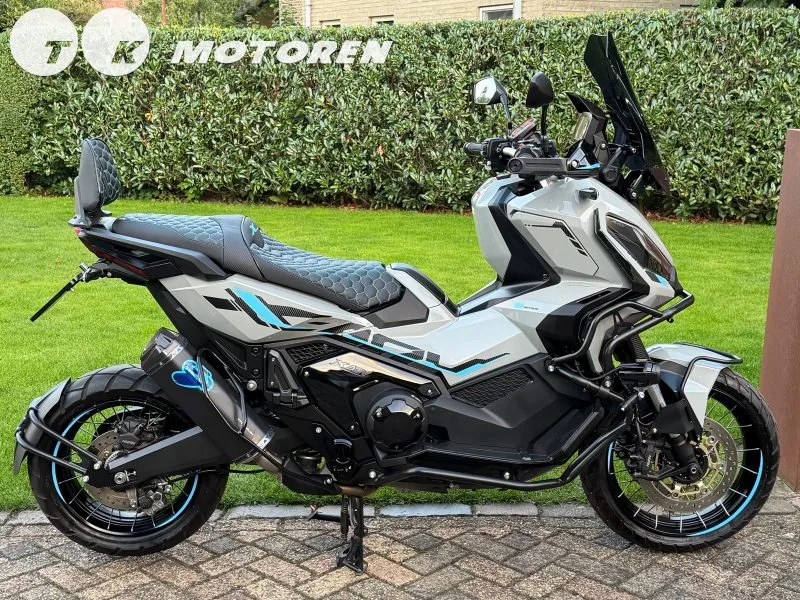 Honda X ADV (2022) — foto 1