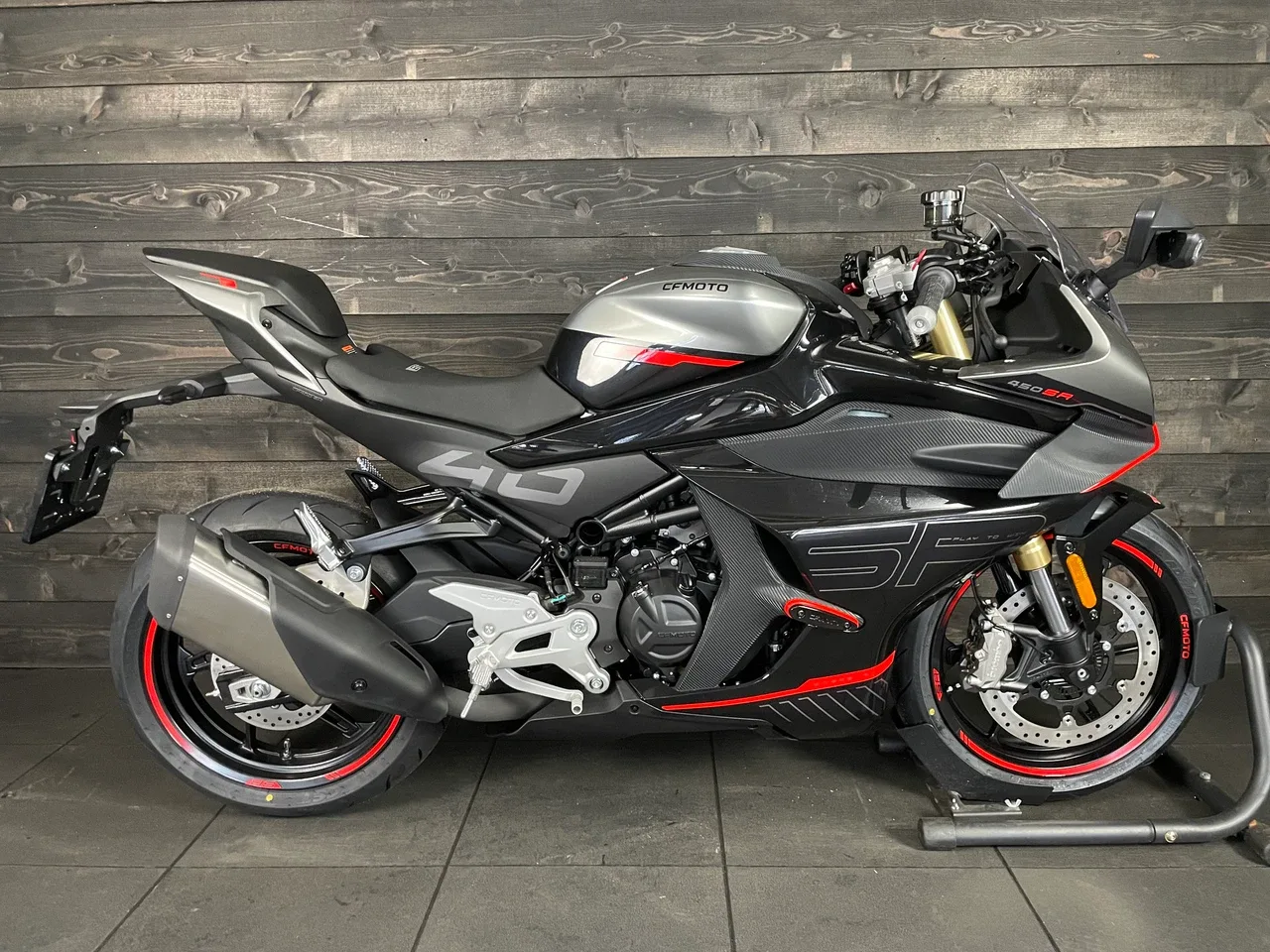 CFMoto 450 SR (2026) — foto 1
