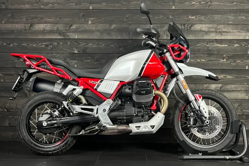 Moto Guzzi V85 TT (2021)