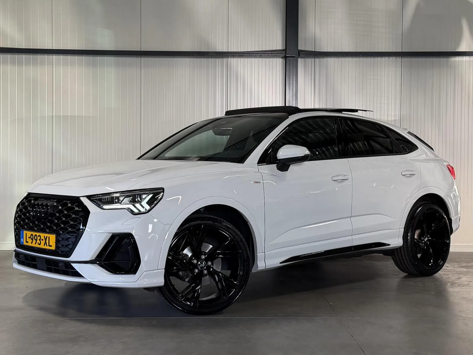 Audi Q3 Sportback (2021) — foto 1