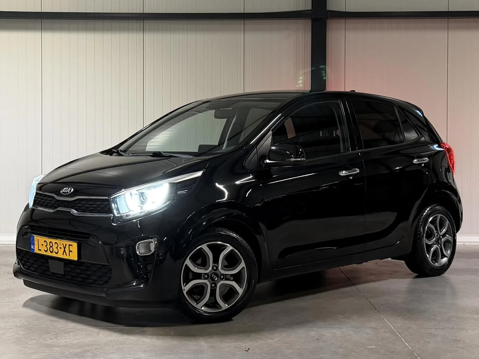 Kia Picanto (2021) — foto 1