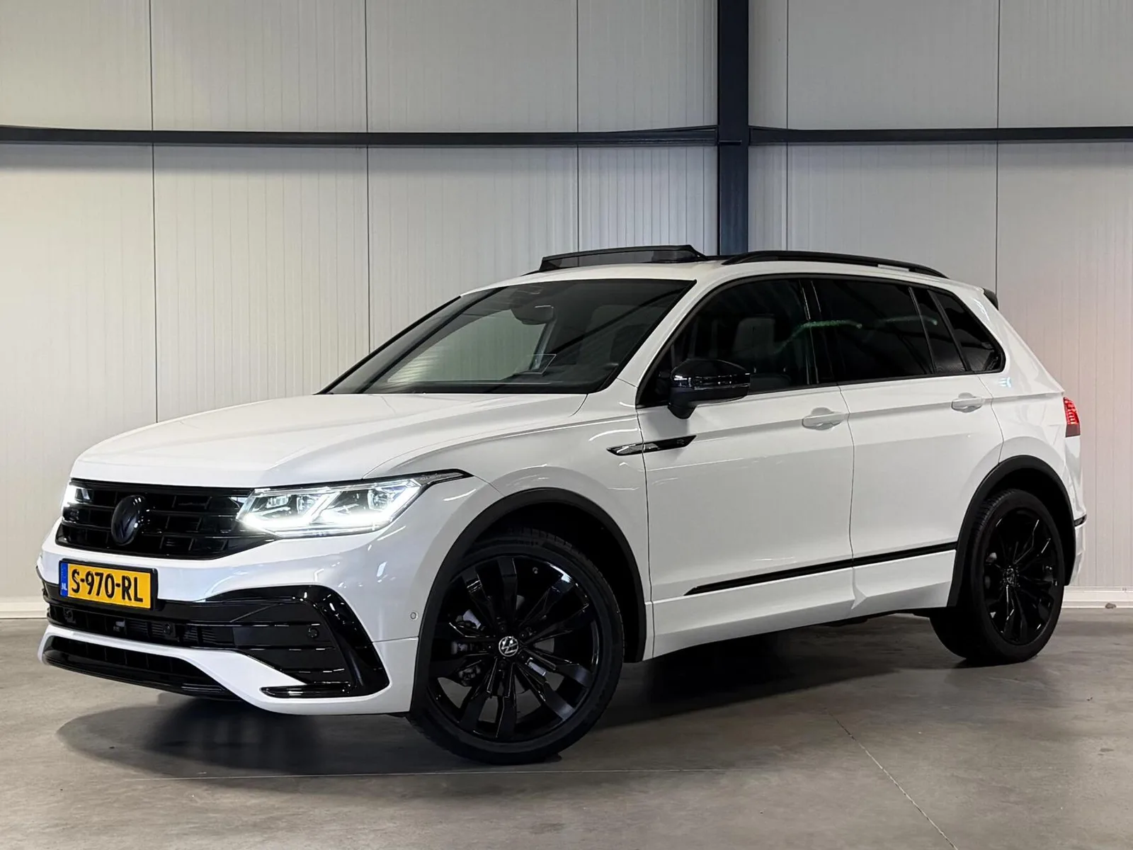 Volkswagen Tiguan (2021) — foto 1