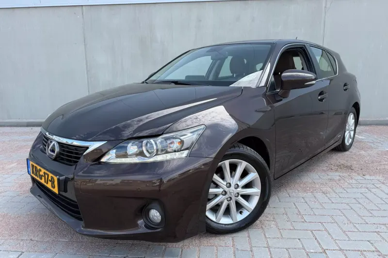 Lexus CT (2012)