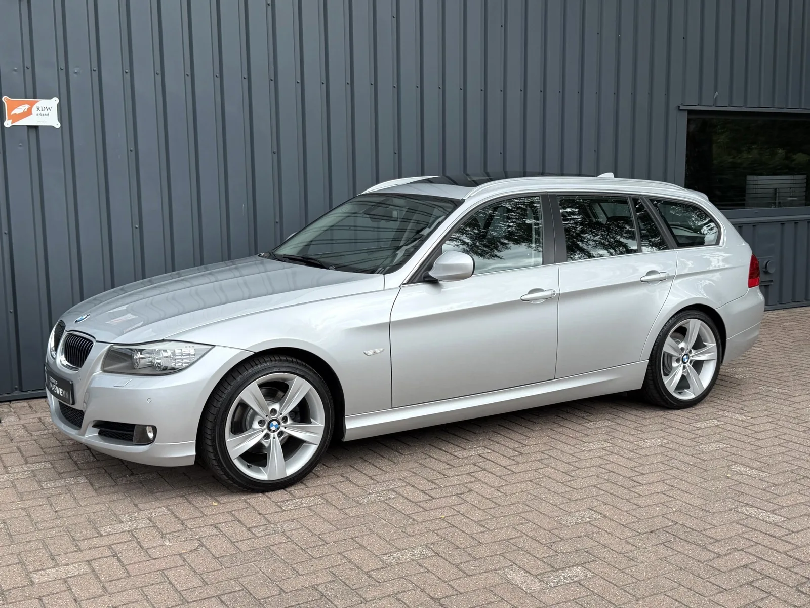 BMW 3-Serie (2011) — foto 1