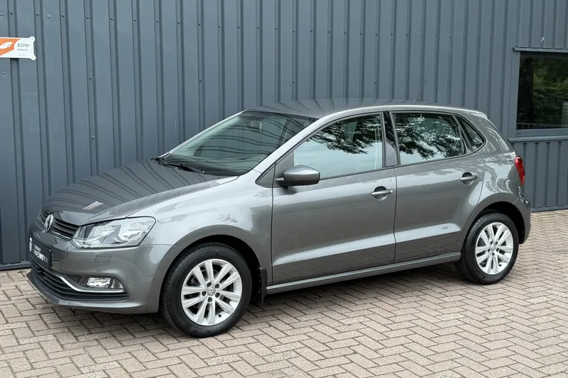 Volkswagen Polo (2015)