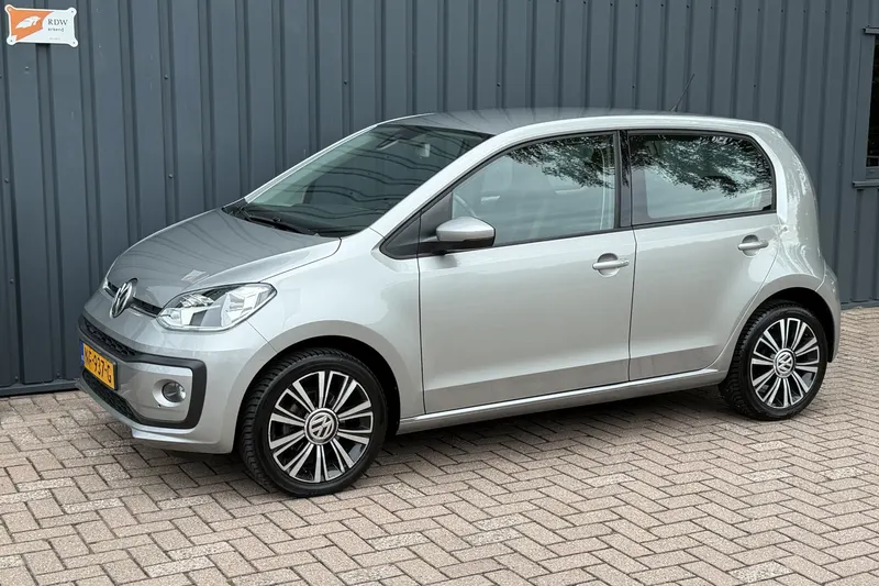 Volkswagen Up! (2017)