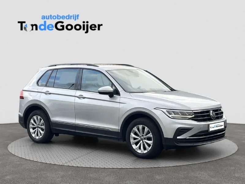 Volkswagen Tiguan (2020) — foto 1