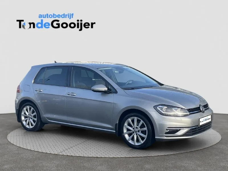 Volkswagen Golf (2017) — foto 1