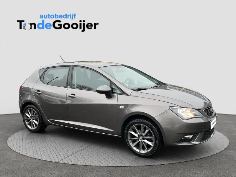 SEAT Ibiza (2015) — foto 1