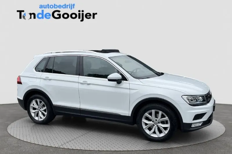 Volkswagen Tiguan (2017)