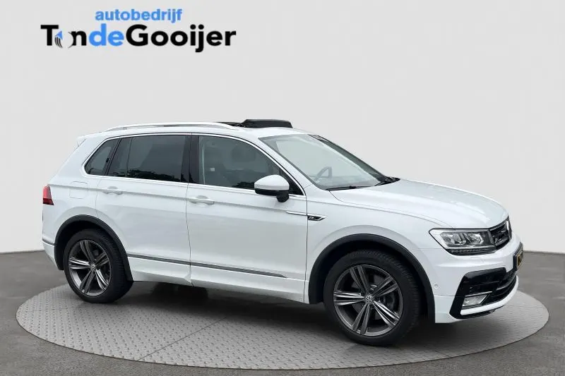 Volkswagen Tiguan (2017)