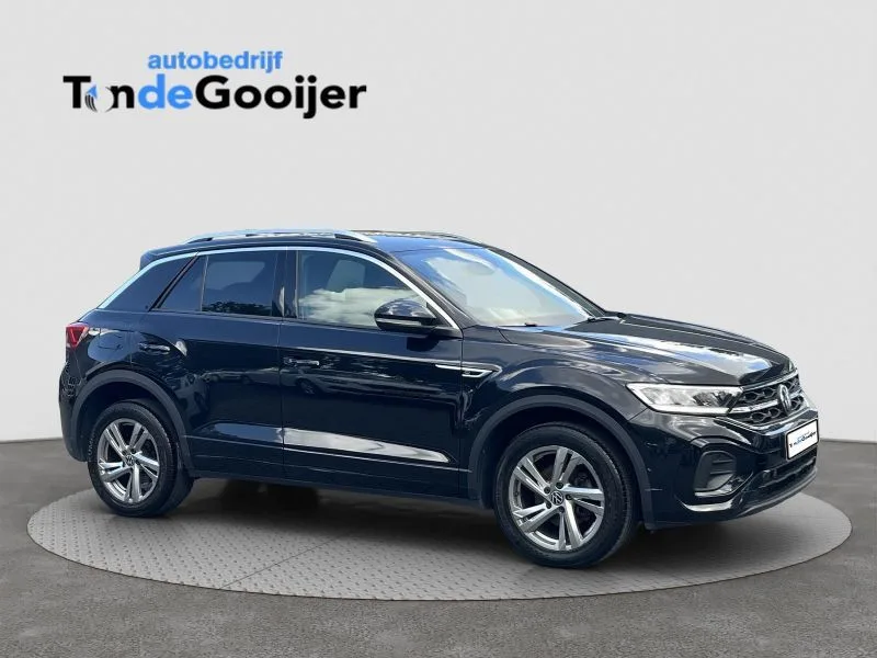 Volkswagen T-Roc (2022) — foto 1