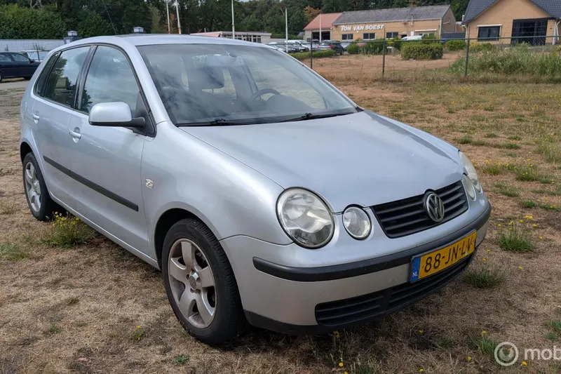 Volkswagen Polo (2002)