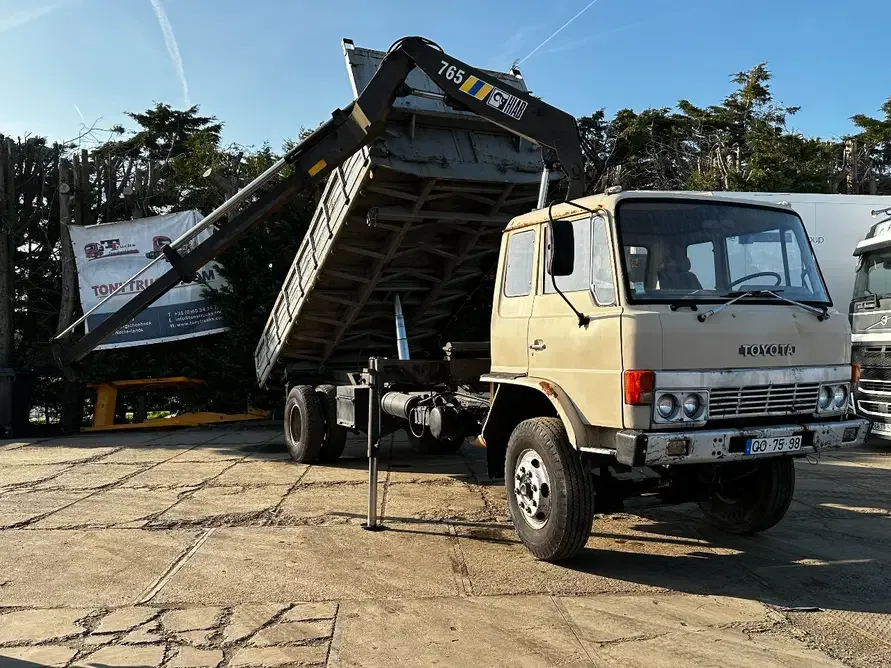 Toyota HINO (1988) — foto 1