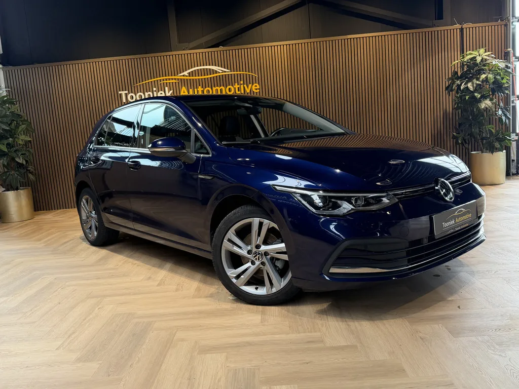 Volkswagen Golf (2020) — foto 1