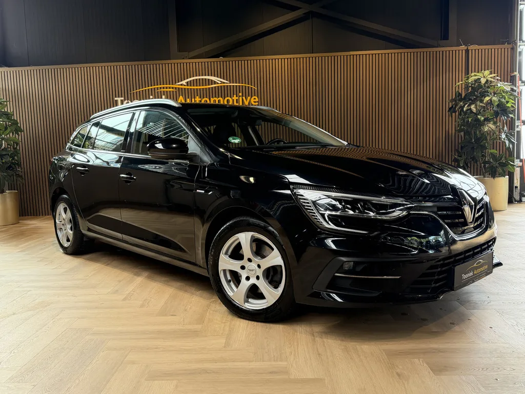 Renault Mégane E-Tech (2021) — foto 1