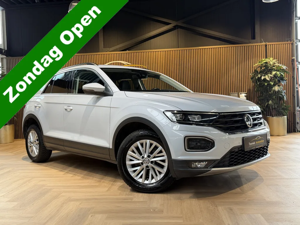 Volkswagen T-Roc (2018) — foto 1