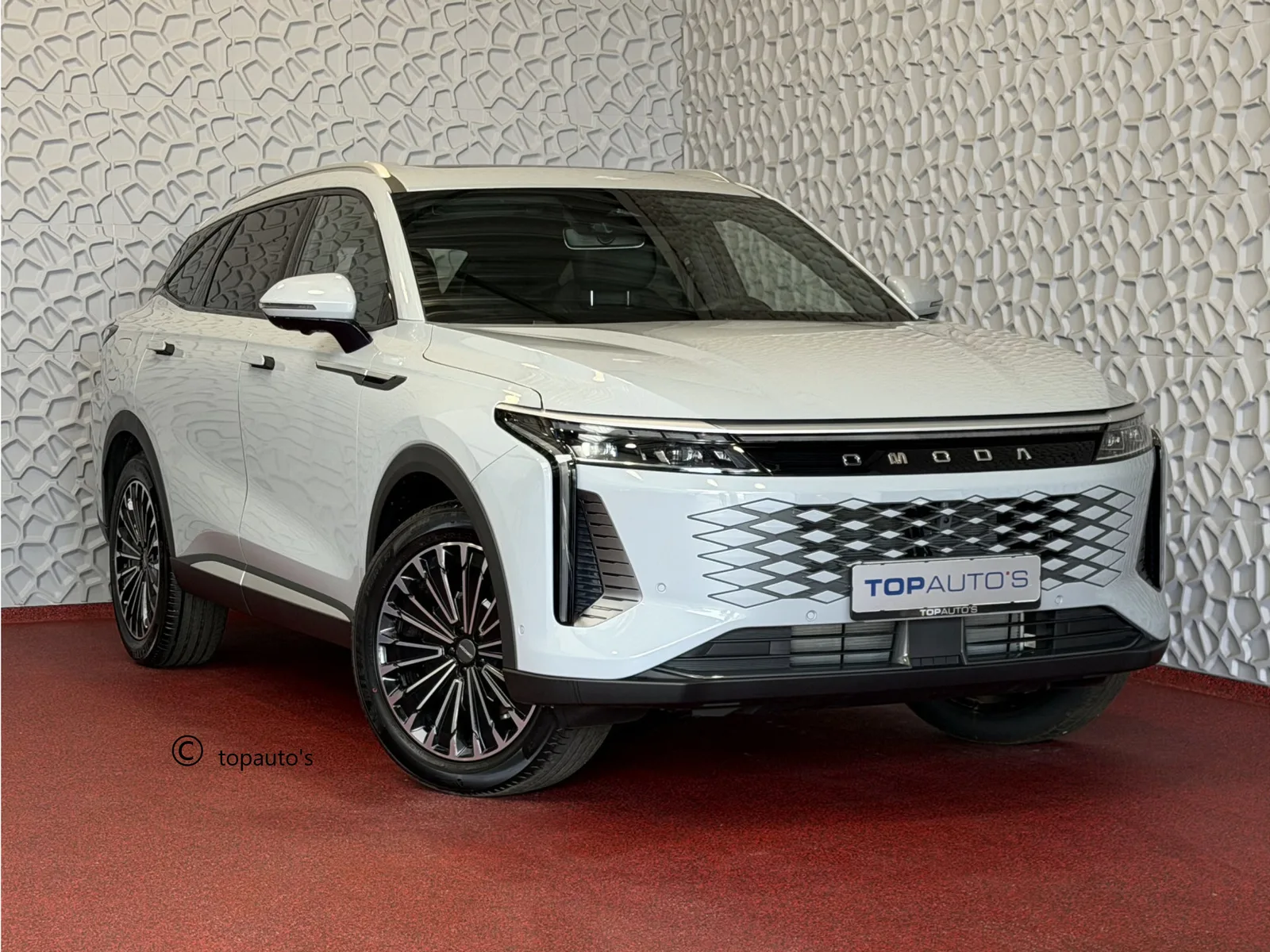 Omoda 9 (2026) — foto 1