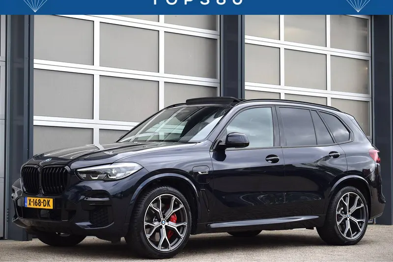 BMW X5 (2023)