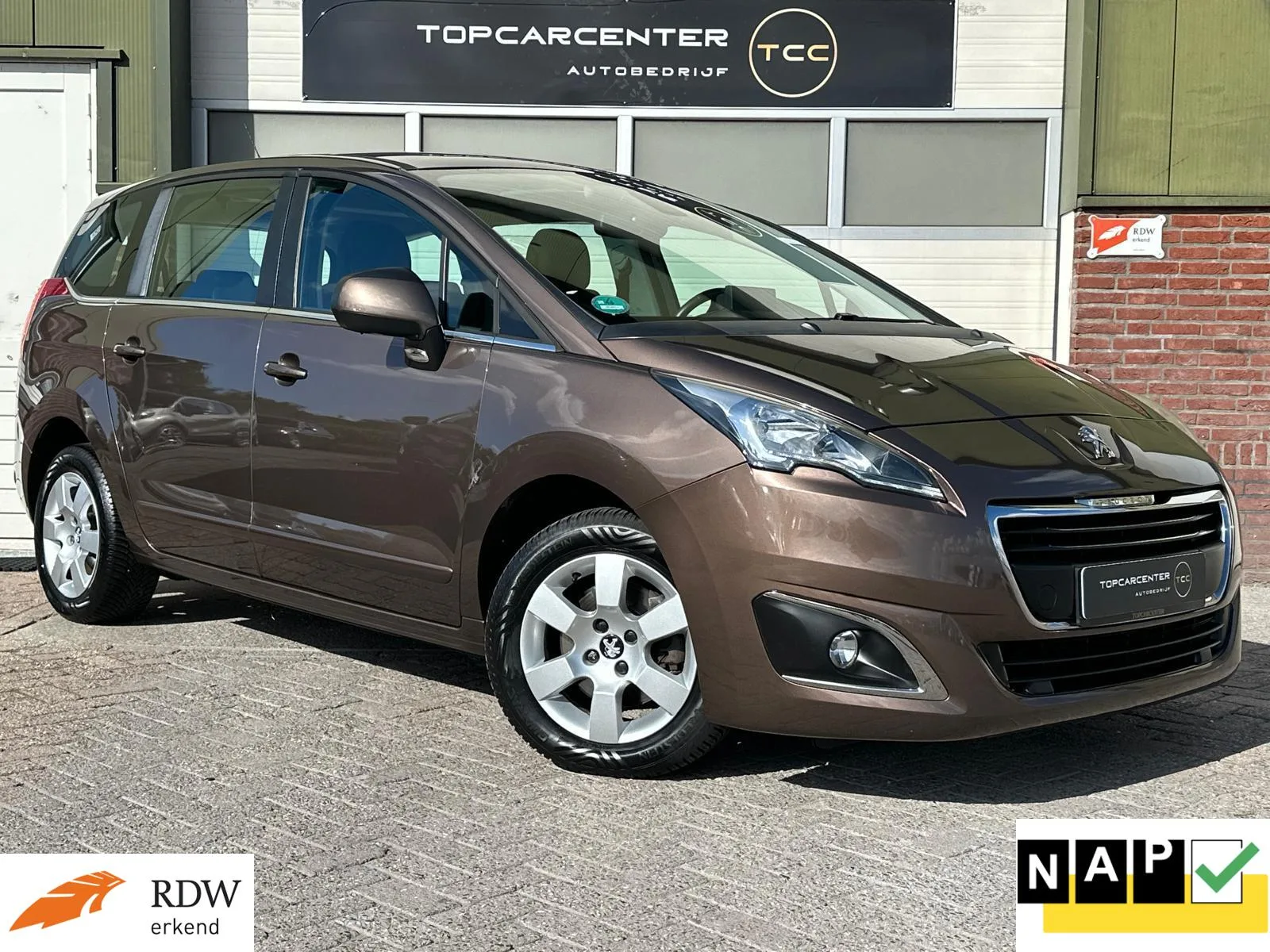 Peugeot 5008 (2016) — foto 1