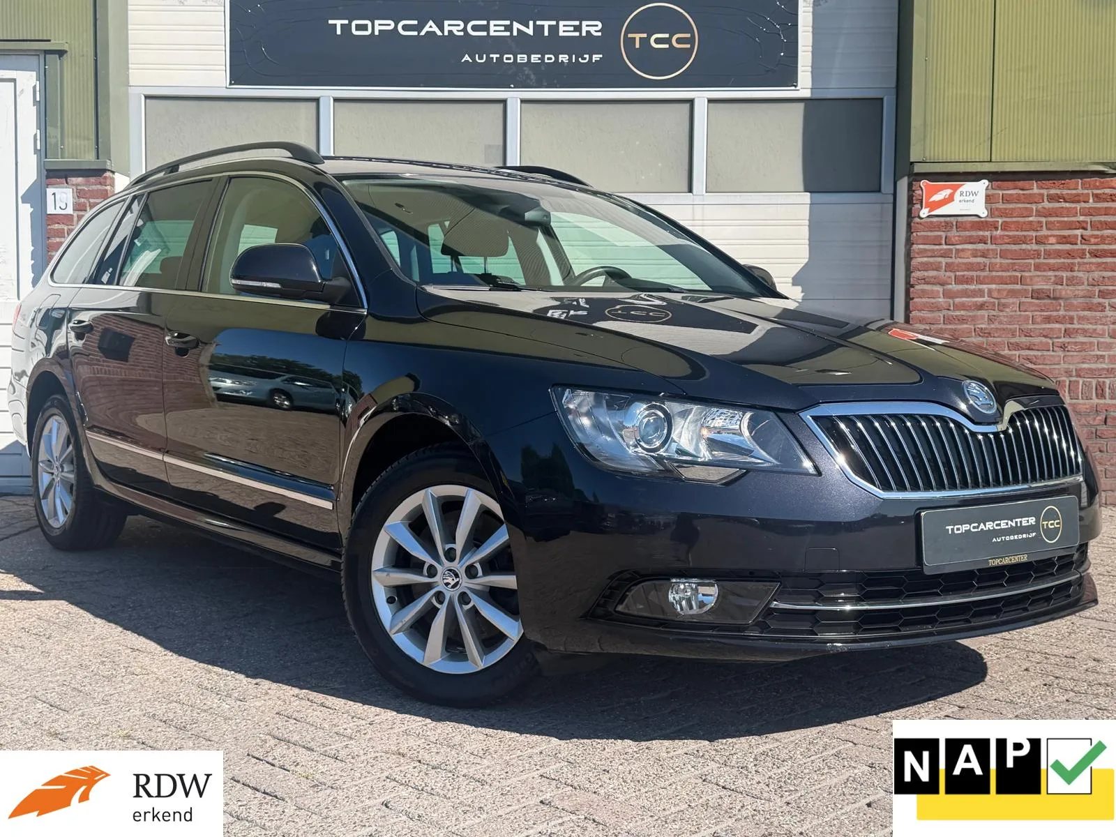Škoda Superb (2014) — foto 1