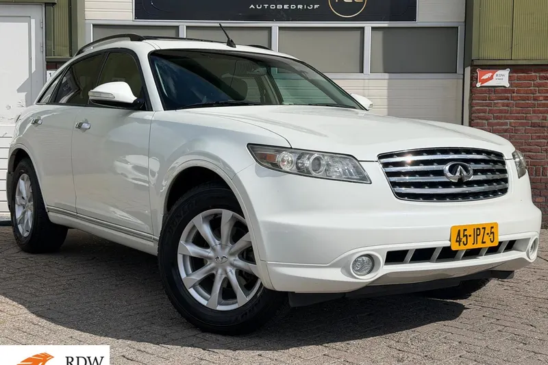 Infiniti FX (2005)