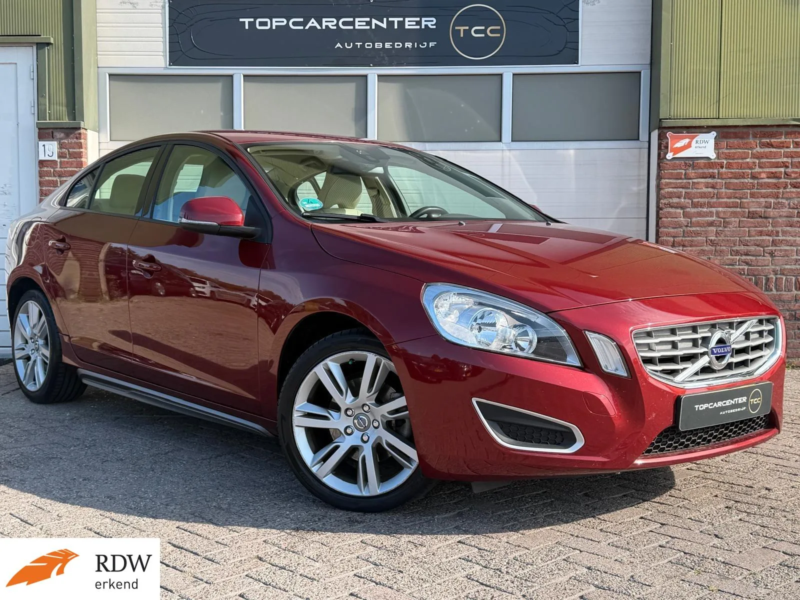 Volvo S60 (2013) — foto 1