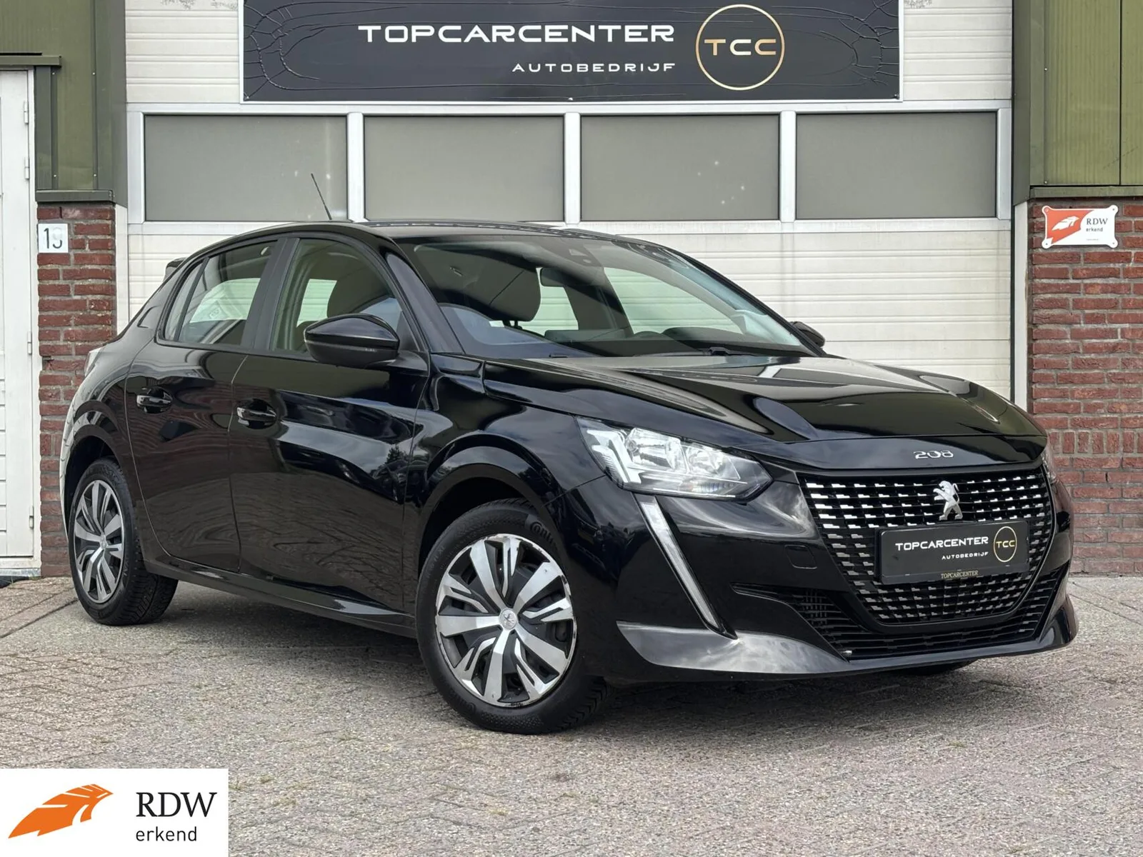 Peugeot 208 (2023) — foto 1
