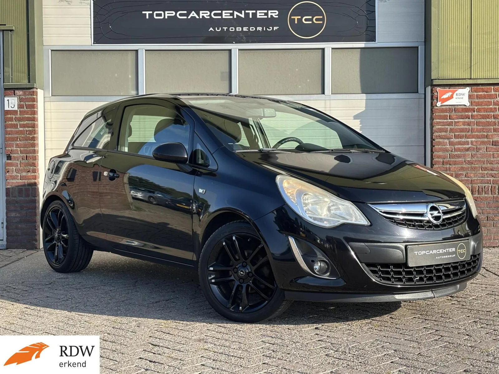 Opel Corsa (2011) — foto 1