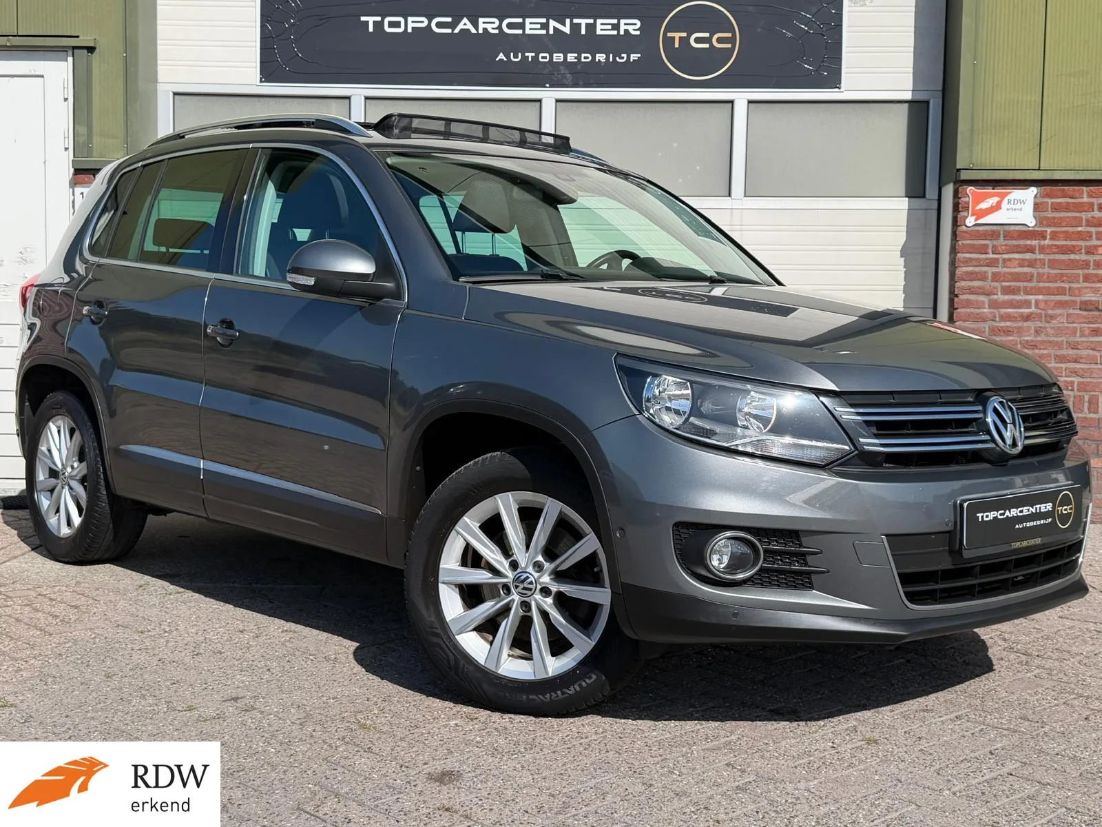 Volkswagen Tiguan (2012) — foto 1