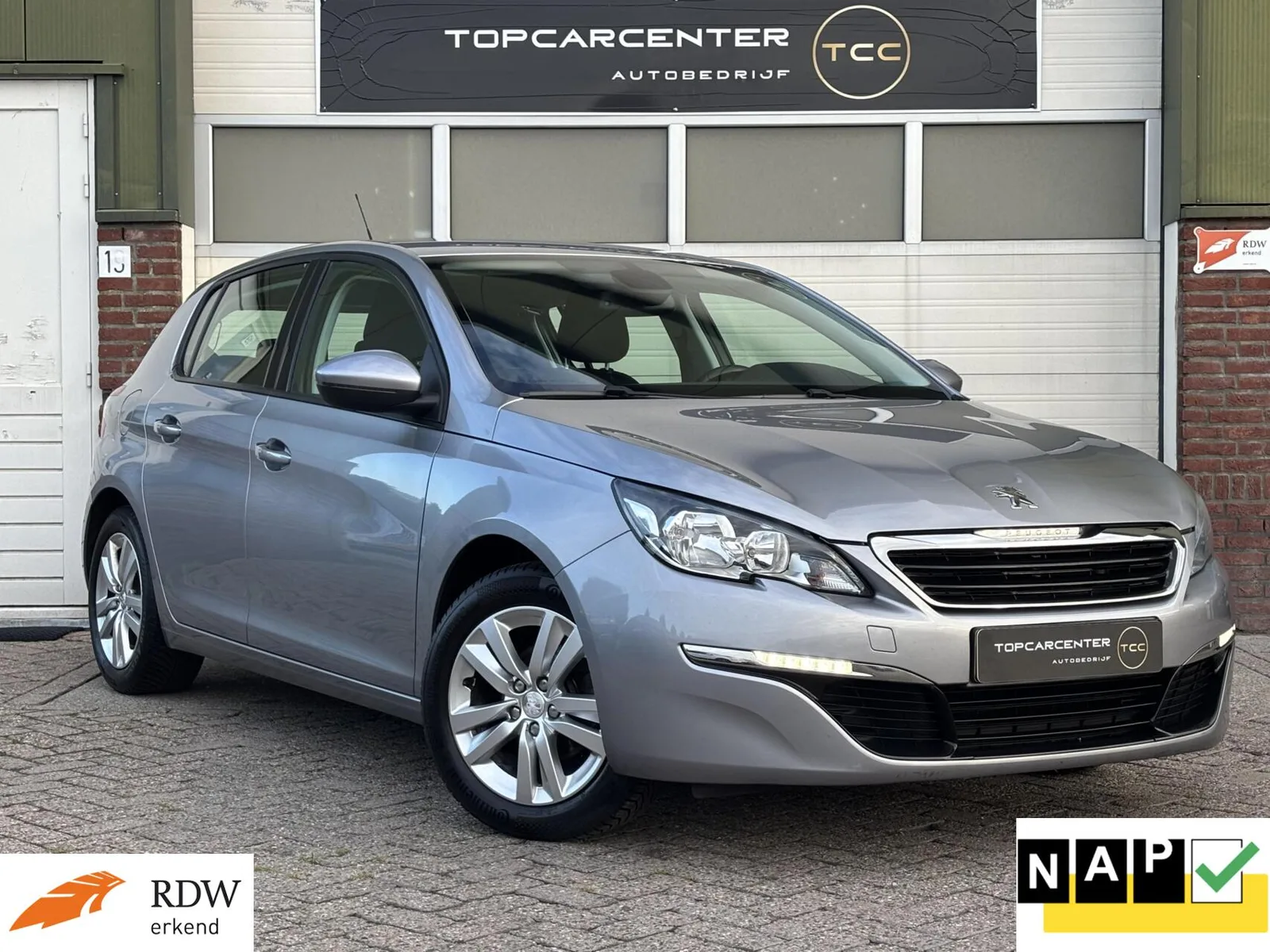 Peugeot 308 (2014) — foto 1