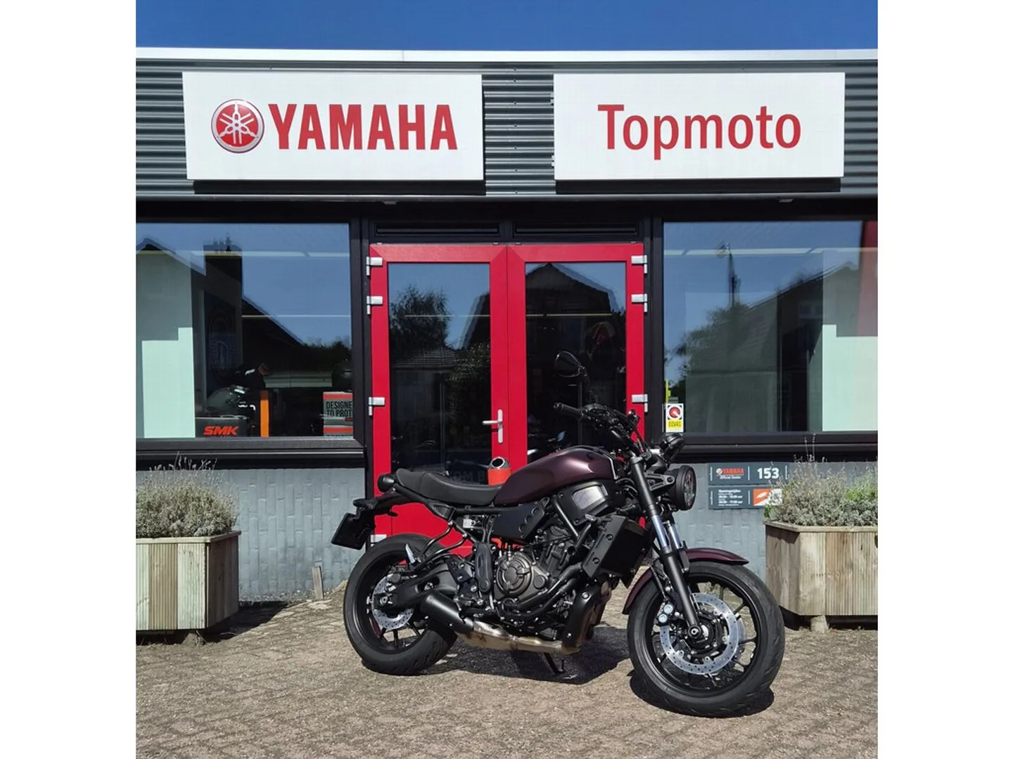 Yamaha XSR700 (2025) — foto 1