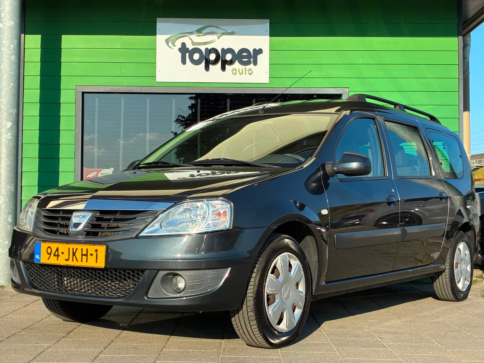 Dacia Logan MCV (2009) — foto 1
