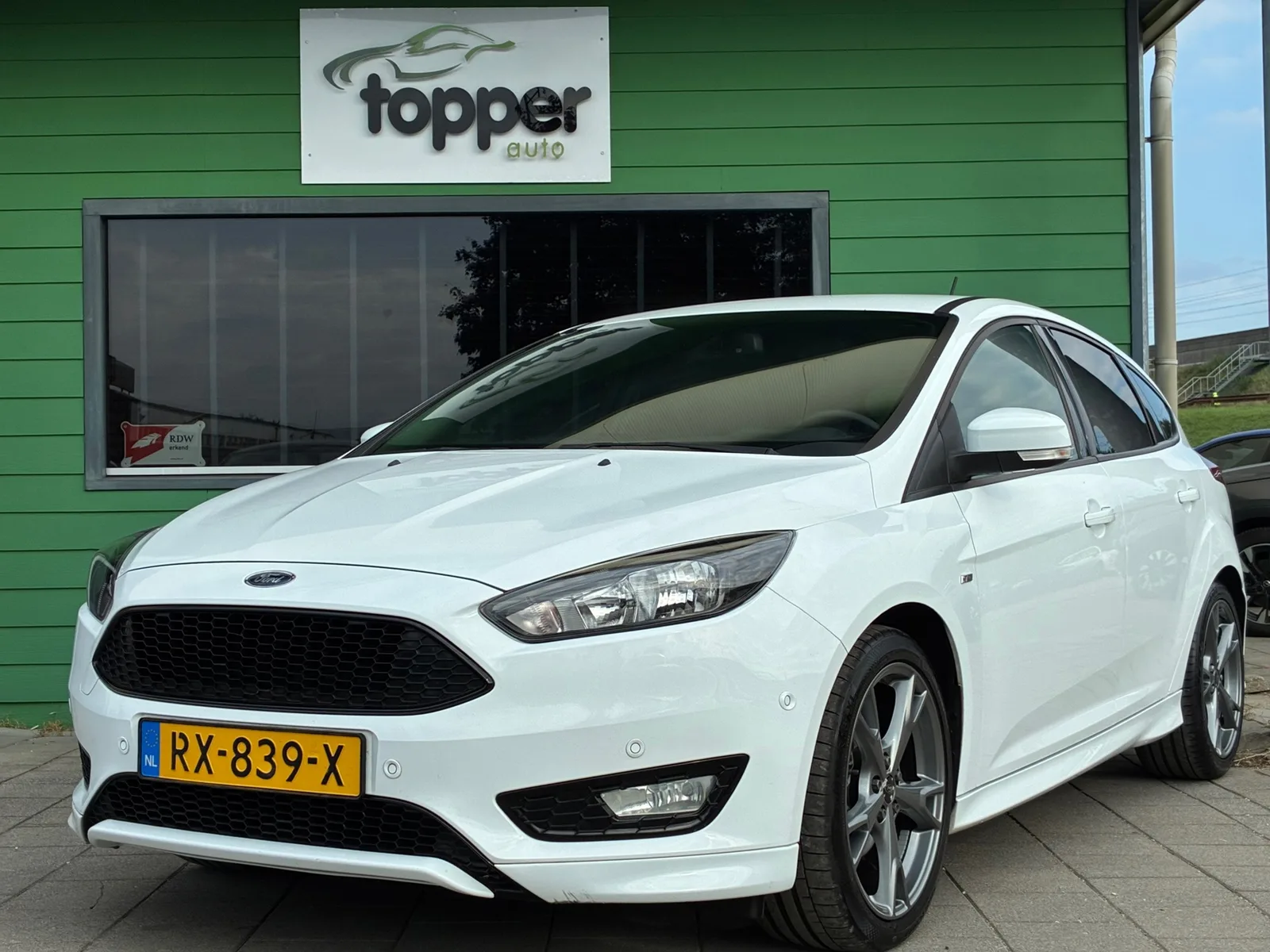 Ford Focus (2018) — foto 1