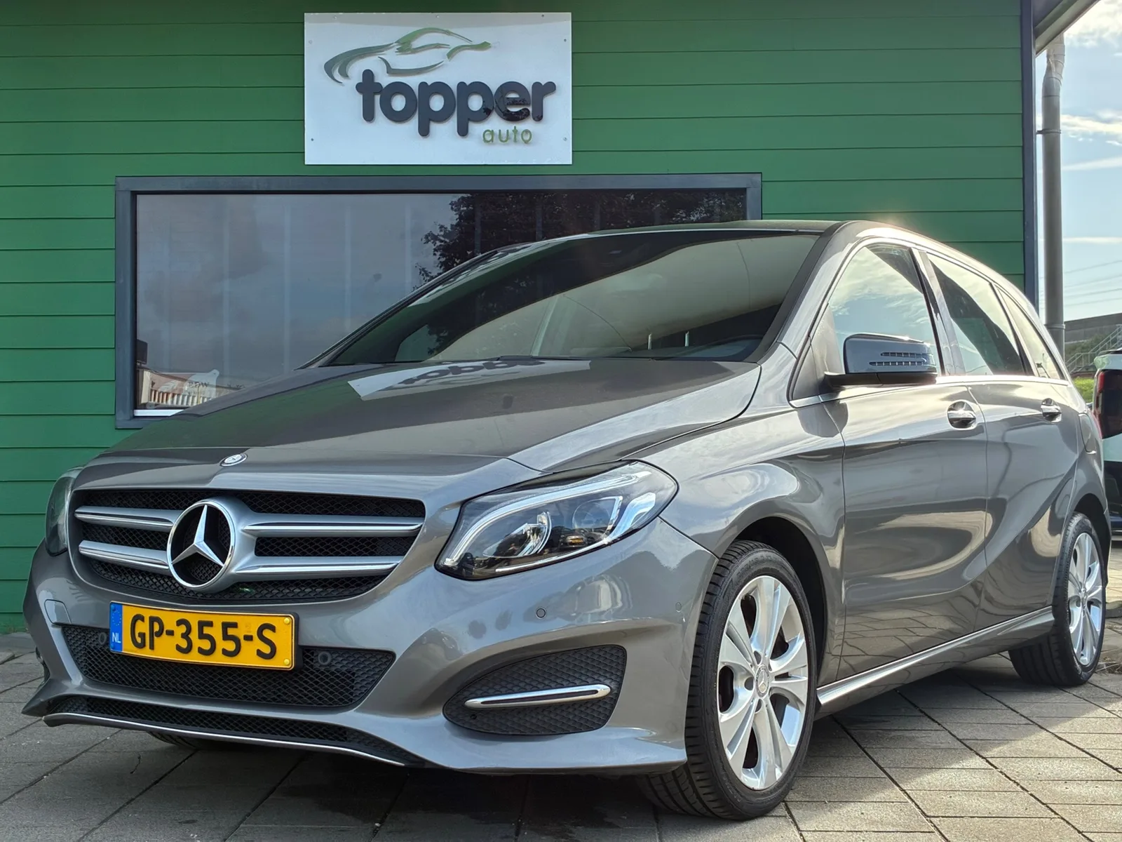 Mercedes-Benz B-Klasse (2015) — foto 1